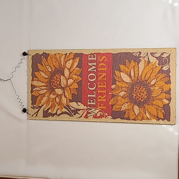 Vintage mounted burlap Welcome Friends sign  Sunflowers 18.5" x 9" approx - Picture 1 of 5